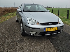 Ford Focus - 1.6-16V Futura INRUIL AUTO - LEDEREN BEKLEDEN - AIRCO