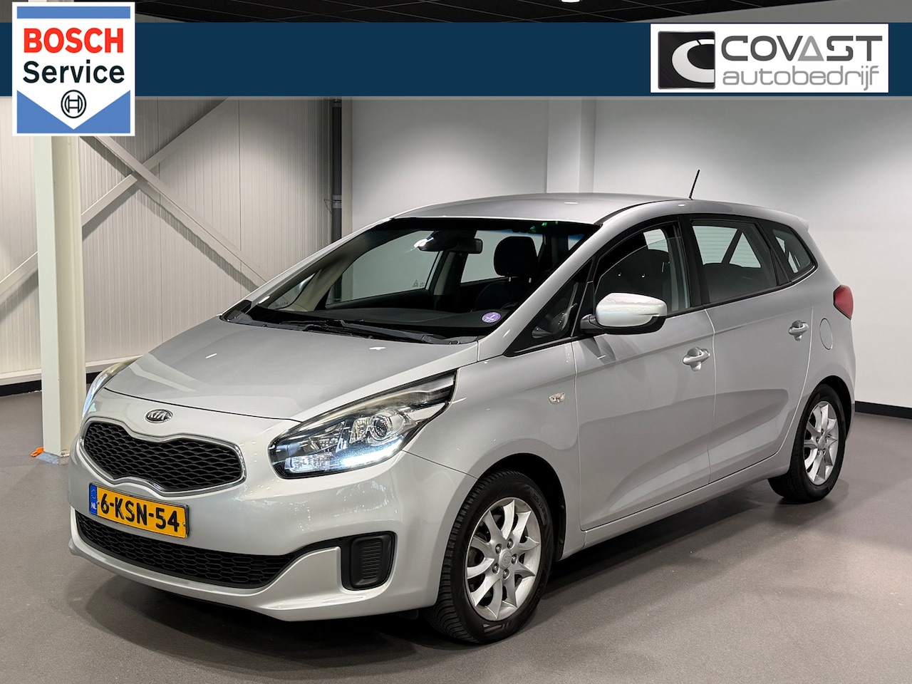 Kia Carens - 1.6 GDi First Edition 7-Persoons Airco|Navi|Camera - AutoWereld.nl