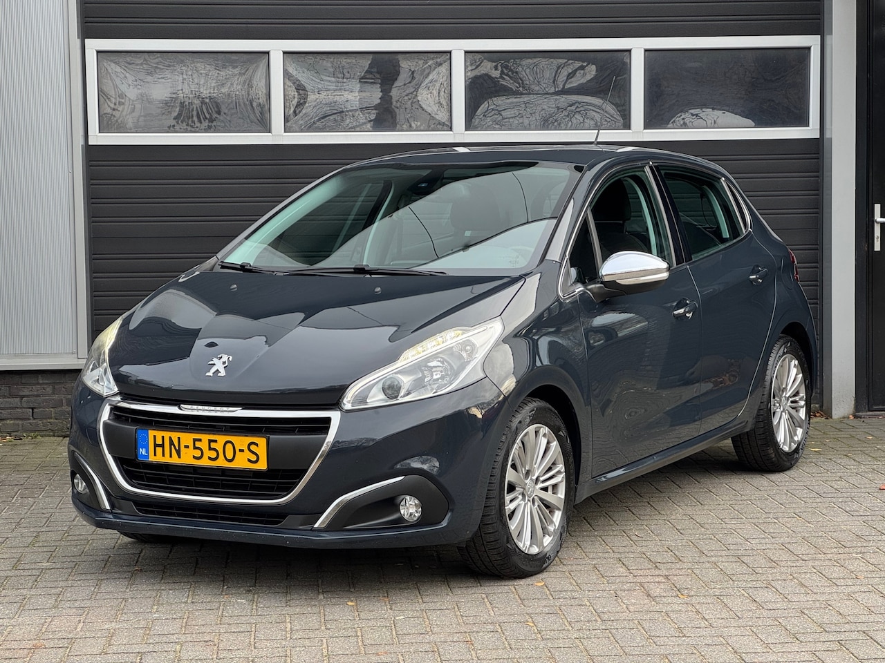 Peugeot 208 - 1.2 PureTech Allure Vol Automaat, JBL, Navi, Cruise, Climate Control, NAP - AutoWereld.nl