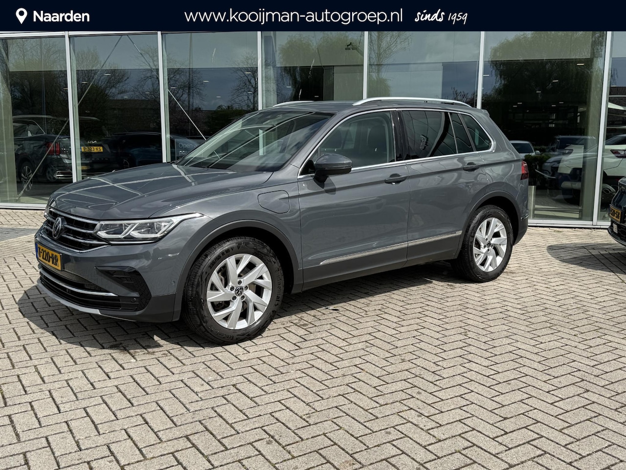 Volkswagen Tiguan - 1.4 TSI eHybrid Business+ PHEV - AutoWereld.nl