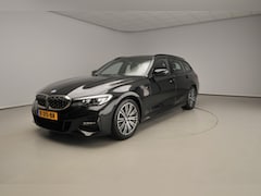 BMW 3-serie Touring - 318d | M-Sportpakket | LED | Navigatie | Stoelverwarming | Sportstoelen | DAB | Hifi speak