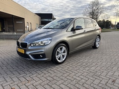 BMW 2-serie Active Tourer - 218i Executive Automaat [ fm navi, ecc, lmv, pdc, trekhaak ]