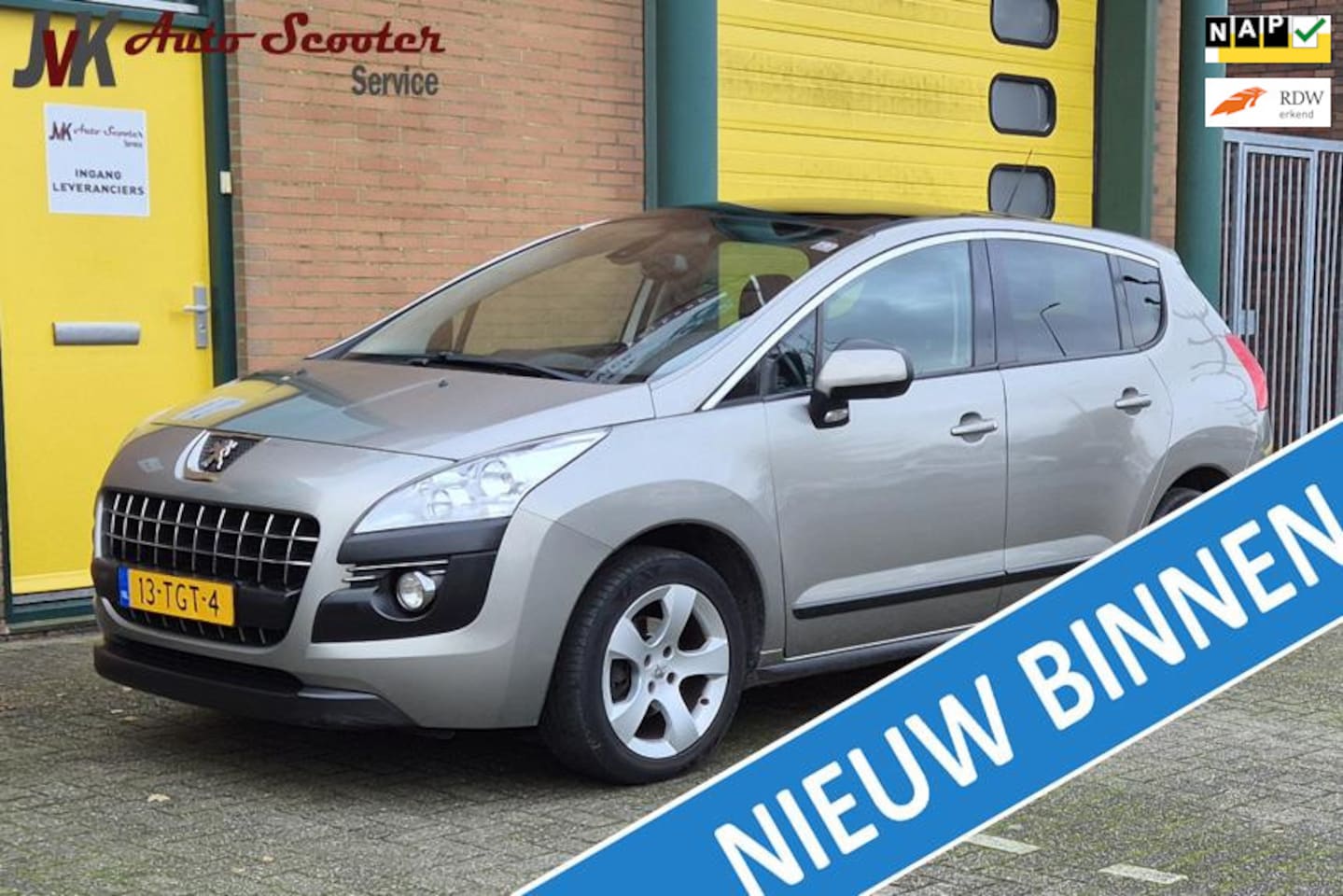 Peugeot 3008 - 1.6 VTi Active Airco! Cruise Control! Trekhaak! NAP! - AutoWereld.nl