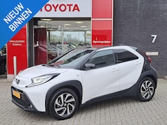 Toyota Aygo X - PULSE AUTOMAAT CAMERA AD-CRUISE BI-TONE APPLE/ANDROID LED PRIVACY-GLASS 17"LM-VELGEN