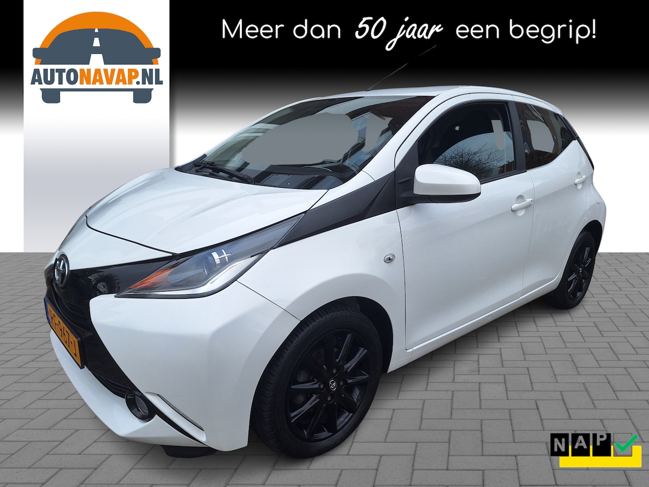 Toyota Aygo - 1.0 VVT-i X-Play 5Drs /Camera/Navi/Led/Airco/Garantie - AutoWereld.nl