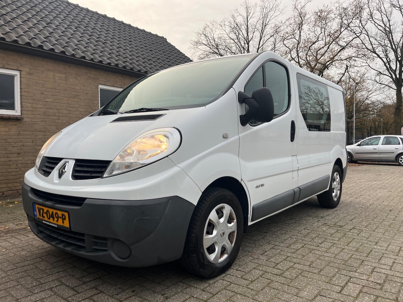 Renault Trafic - 2.0 dCi T29 L1H1 DC Eco 2012 AIRCO Dubbel Cabine - AutoWereld.nl