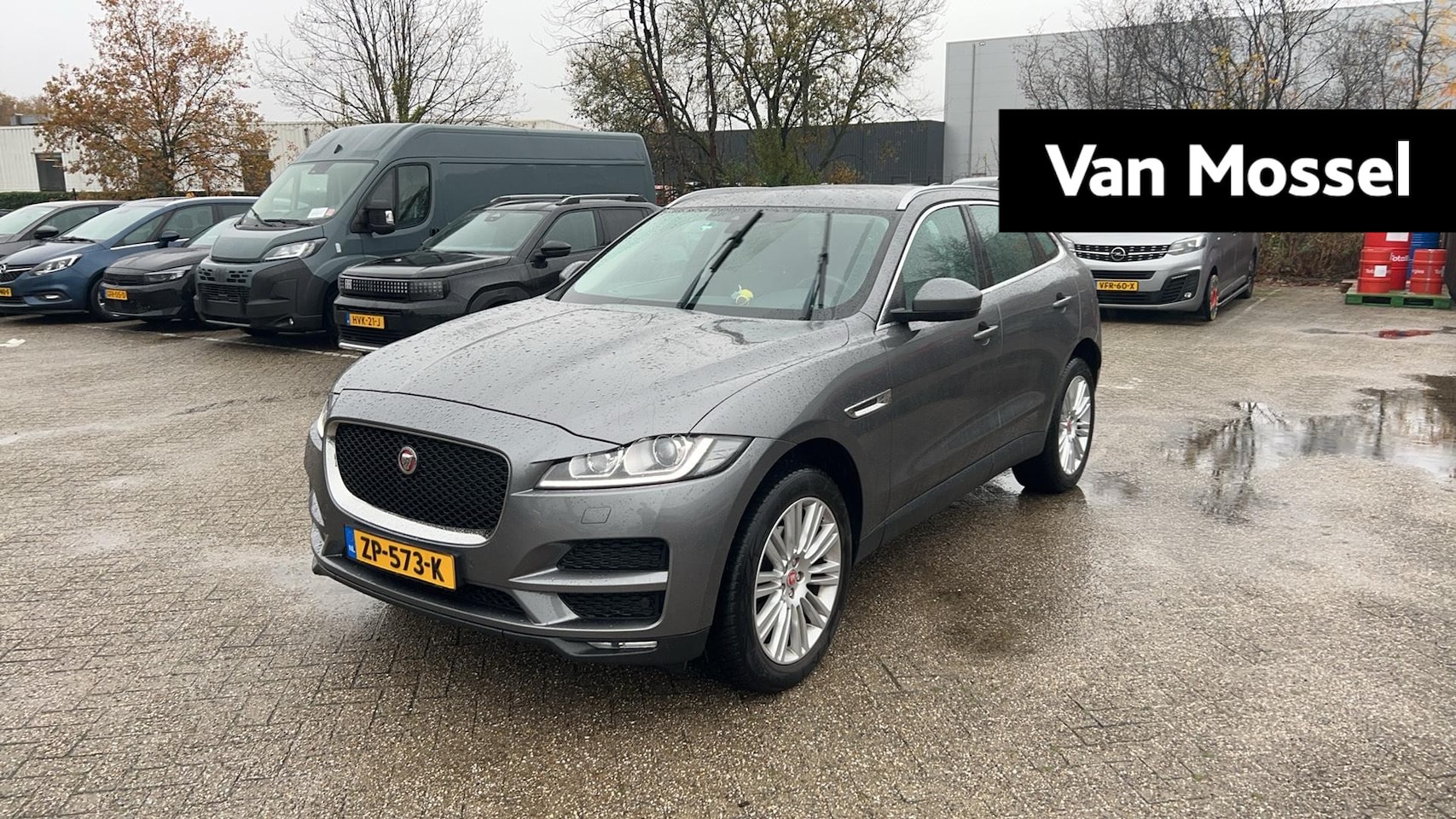 Jaguar F-Pace - 2.0 Pure AWD 25t | Camera | Leder | Extra set banden zonder velg | - AutoWereld.nl
