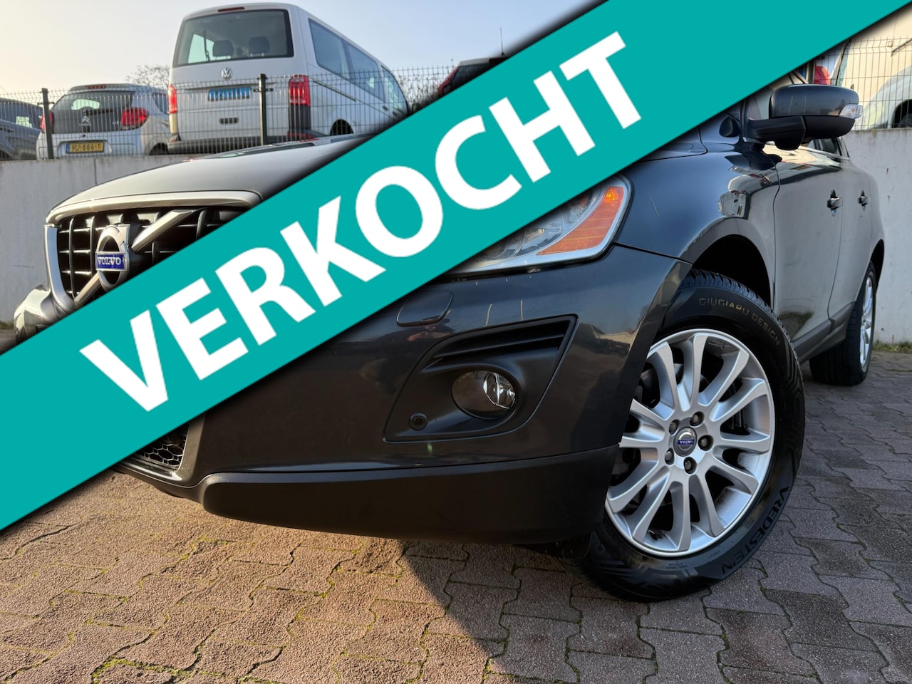 Volvo XC60 - 2.4D Summum/PANO/LEDER/XENON/PDC/STOEL VERWARMING/APK 05-2026/ - AutoWereld.nl