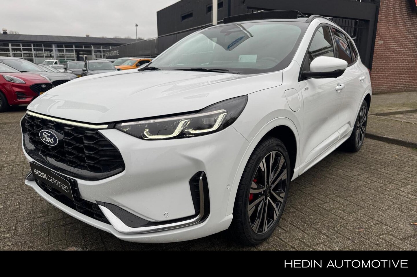 Ford Kuga - 2.5 PHEV ST-Line X | Panoramadak | Trekhaak | Technology Pack | Winter Pack | 20 inch - AutoWereld.nl