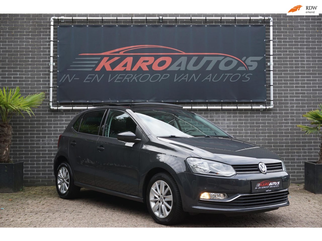 Volkswagen Polo - 1.0 Highline Pano Clima Elek R Stoelv Lm Pdc - AutoWereld.nl