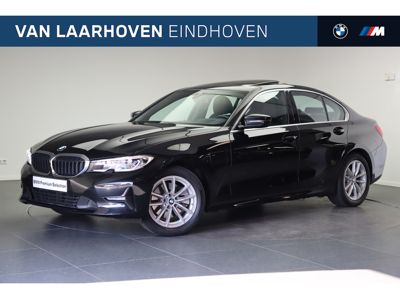 BMW 3-serie - 320e High Executive Automaat / Schuif-kanteldak / Laserlight / Achteruitrijcamera / Sports - AutoWereld.nl