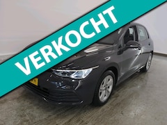 Volkswagen Golf - 1.0 TSI 110pk Life | Lounge Pakket | Navi | CarPlay | Achteruitrijcamera | Assistentiepakk
