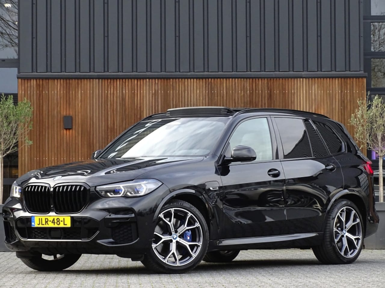 BMW X5 - 45e 394PK X-drive / M-Sport / pano / Laser / 360°C / 2022 - AutoWereld.nl