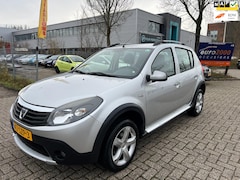 Dacia Sandero Stepway - 1.6 - 1E EIGENAAR - AIRCO - APK 2027