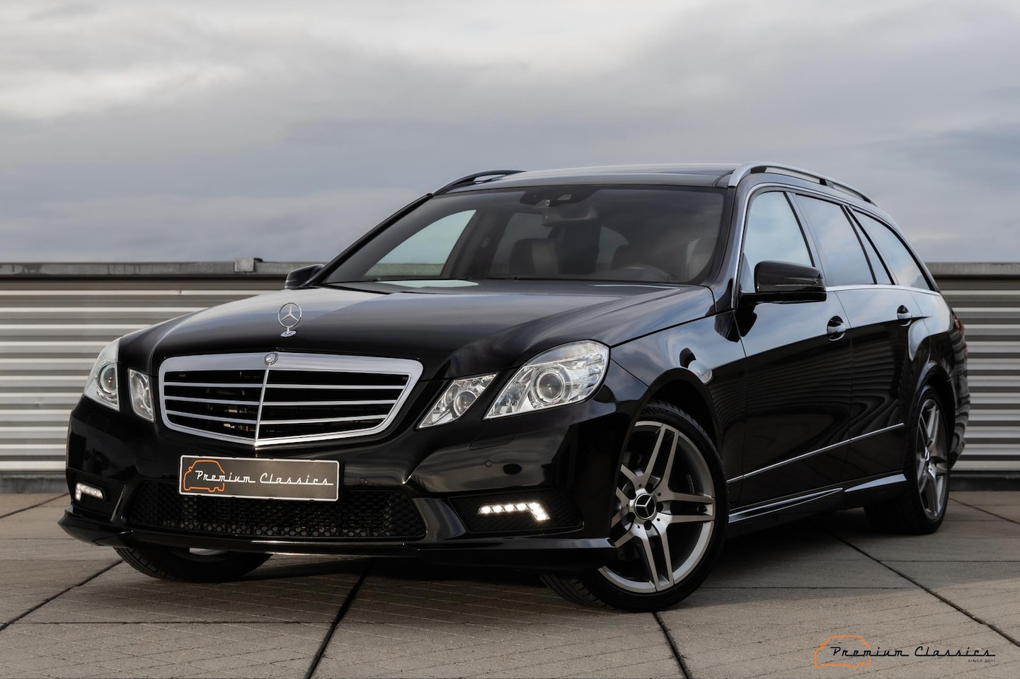 Mercedes-Benz E-klasse Estate - 350 CGI Avantgarde S212 | 97.000KM | AMG Package | Panorama | Harman/Kardon - AutoWereld.nl