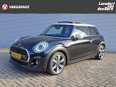 MINI Cooper - 1.5 60 Years Edition AUTOMAAT | Navigatie | Cruise | Stoelverwarming | Schuif-/kanteldak |