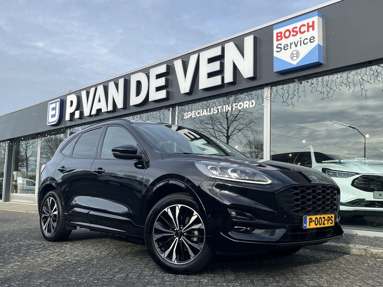 Ford Kuga - 2.5 PHEV ST-Line X 225pk/165kW e-CVT Automaat | Afneembare trekhaak | Driver Assistance Pa - AutoWereld.nl