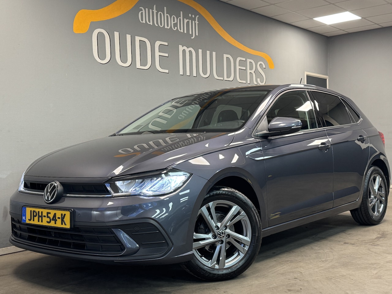 Volkswagen Polo - 1.0 TSI Life Business Camera/Parkeersensoren/Stoelverwarming - AutoWereld.nl