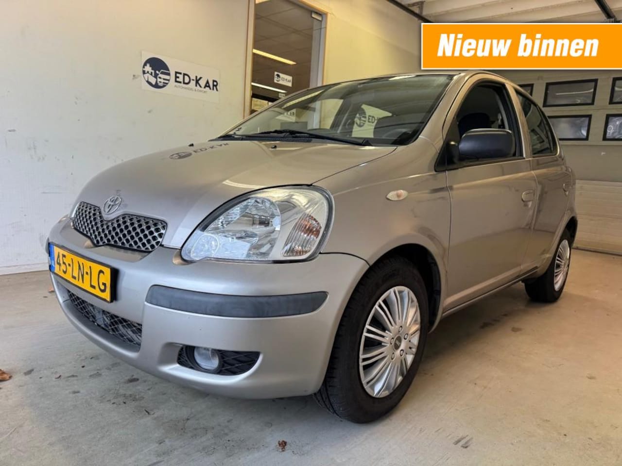 Toyota Yaris - 1.3 VVT-i Luna 5drs AIRCO RIJDT GOED BETROUWBAAR NAP APK 11-2026 - AutoWereld.nl