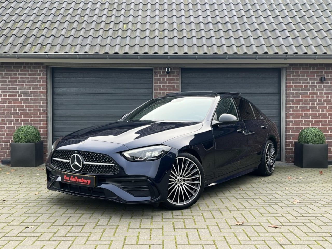 Mercedes-Benz C-klasse - 200 AMG Line Pano Burmester Trekhaak Leder 19 Org NL - AutoWereld.nl