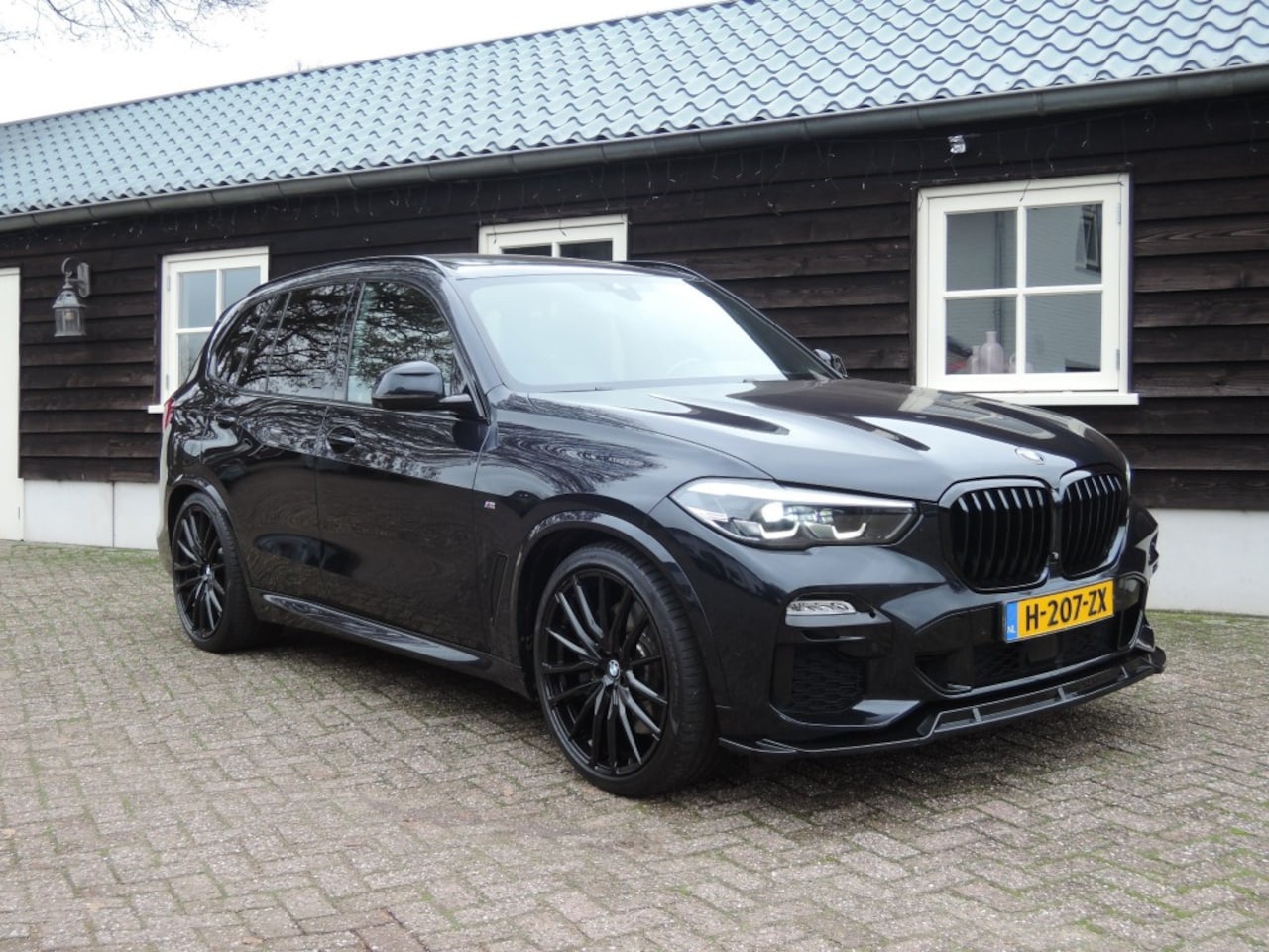BMW X5 - XDrive30d High Executive M sport l Pano l Ambient l HEAD-UP - AutoWereld.nl