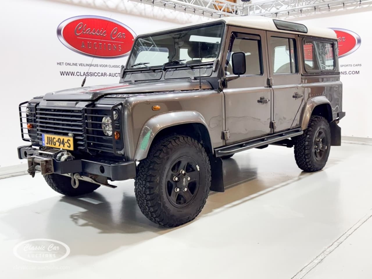 Land Rover Defender 110 - 2.5 TD5 110 SE - ONLINE AUCTION - AutoWereld.nl