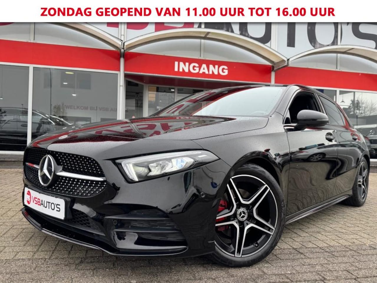 Mercedes-Benz A-klasse - A180 136PK AUT. AMG-PAKKET SFEERVERLICHTING NAVI CARPLAY AIRCO LMV - AutoWereld.nl