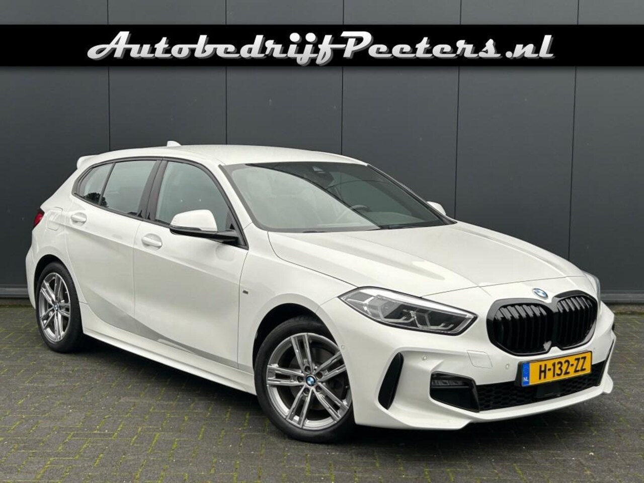BMW 1-serie - 118i M Sport Shadow Leder ACC Navi Camera LED Live cockpit NL-auto - AutoWereld.nl