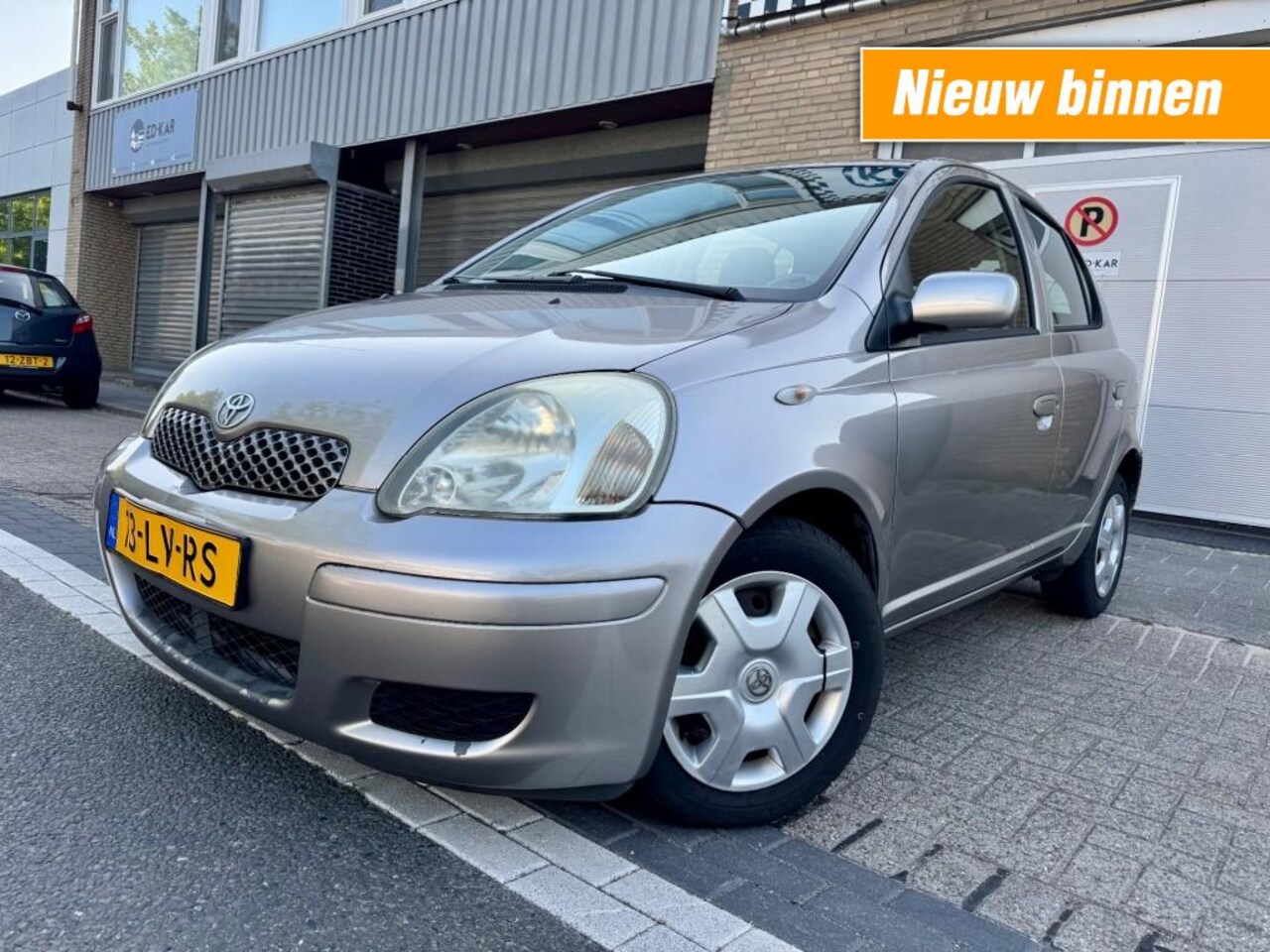 Toyota Yaris - 1.3 VVT-i Sol 5DRS FACELIFT AIRCO NAP APK 3-2026 GOEDE AUTO - AutoWereld.nl