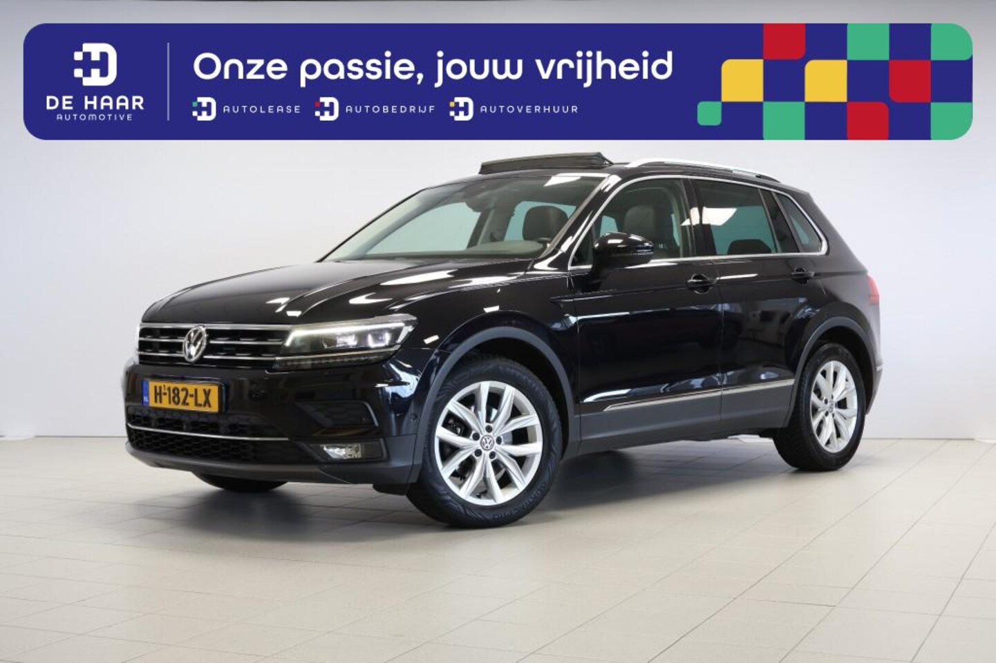 Volkswagen Tiguan - 1.5 TSI ACT Highline - Pano - Leder - ACC - CarPlay - Virtual cockpit - AutoWereld.nl
