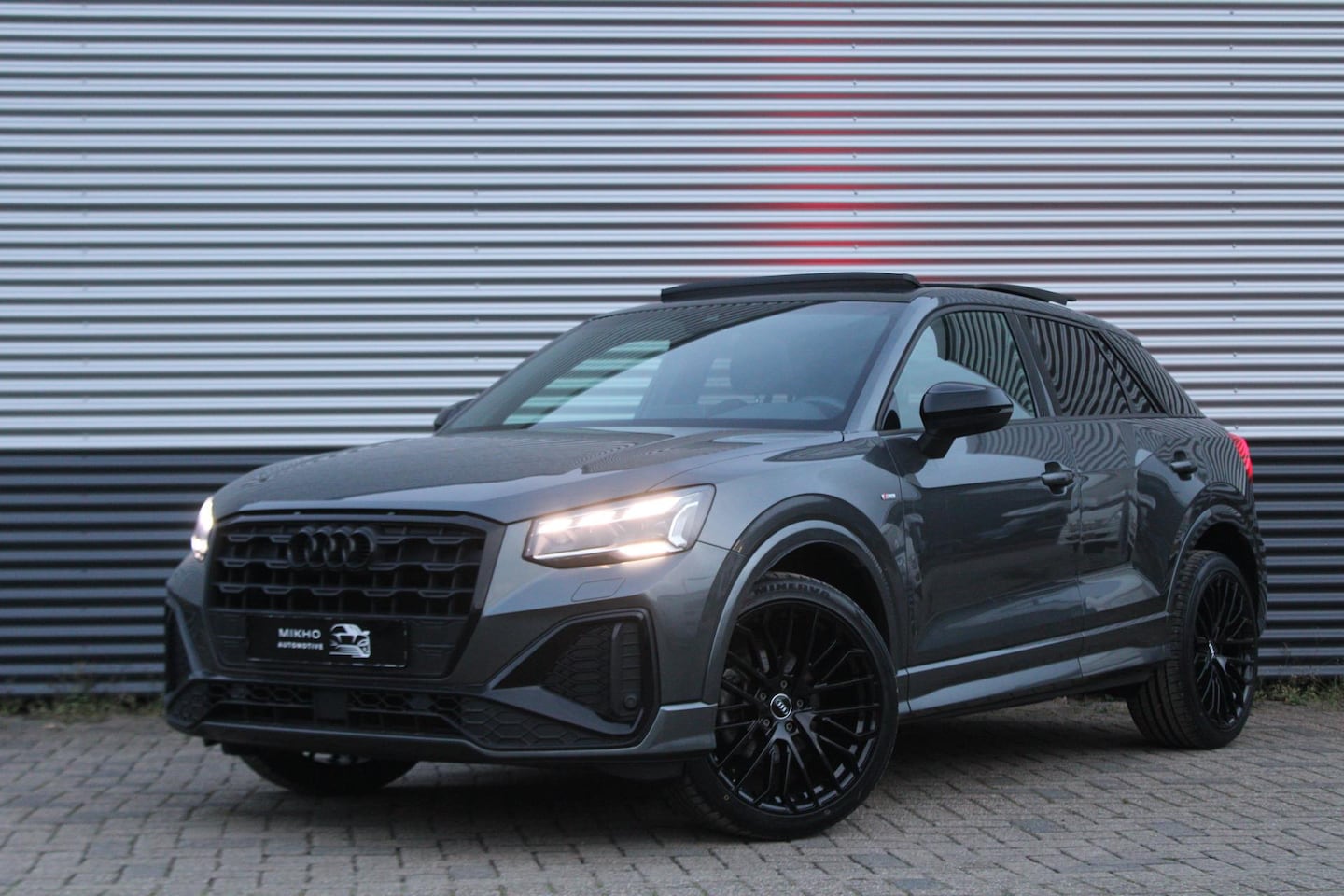 Audi Q2 - 35 TFSI 2x S-Line | Panoramadak | Matrix | Elektrische kofferbak | Camera | Sfeerverlichti - AutoWereld.nl