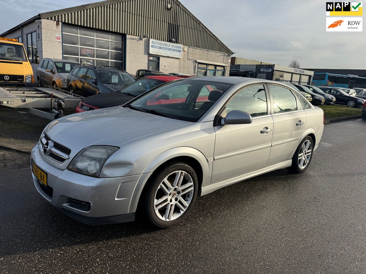Opel Vectra GTS - 1.8-16V Elegance Airco Bj:2005 NAP! - AutoWereld.nl