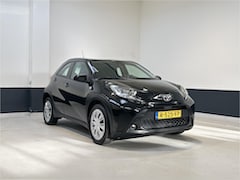 Toyota Aygo X - 1.0 VVT-i MT Play |Apple Carplay/ Android auto | Bluetooth | Camera| NL | 1 Eig |