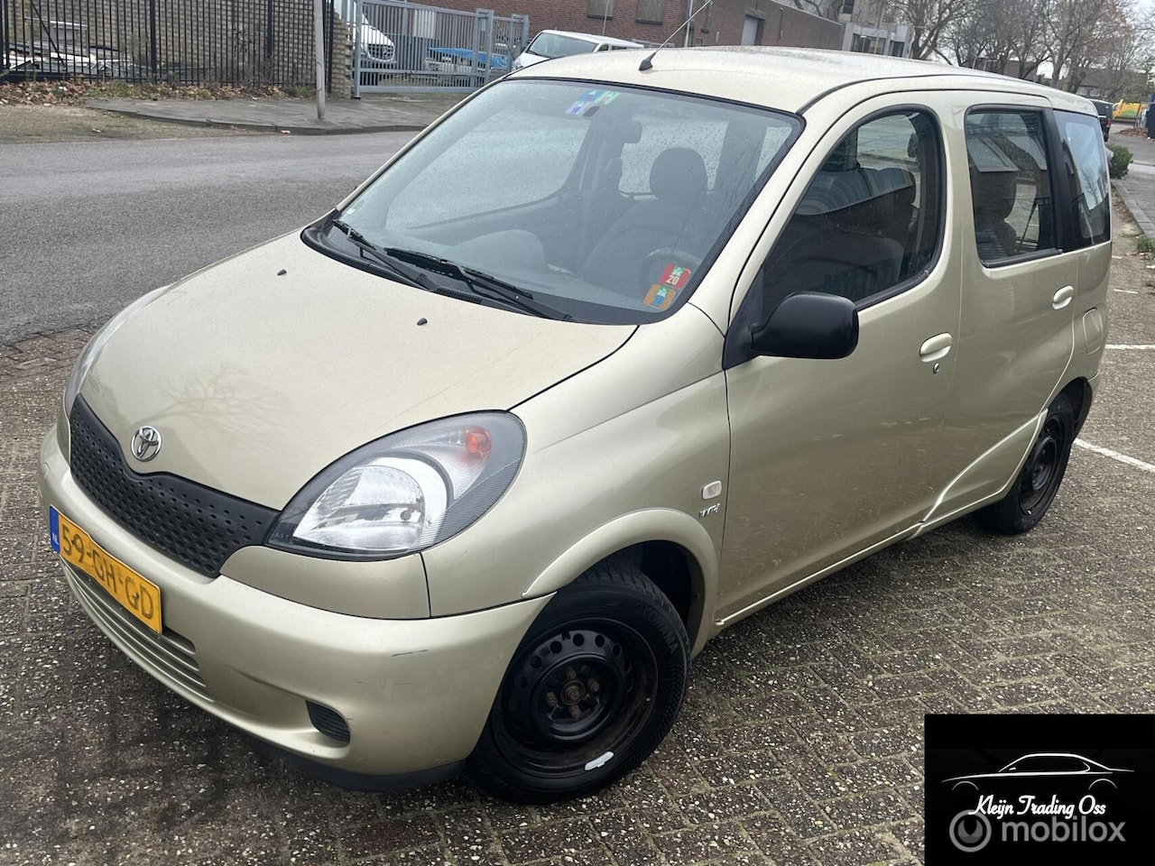 Toyota Yaris Verso - 1.3-16V VVT-i Luna 1.3-16V VVT-i Luna - AutoWereld.nl