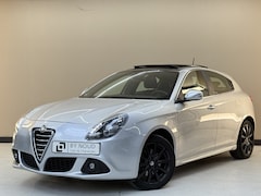 Alfa Romeo Giulietta - 1.4 T Distinctive, 170Pk, 2011, 2de eigenaar, Panoramadak, Volledig leder, Apple carplay,