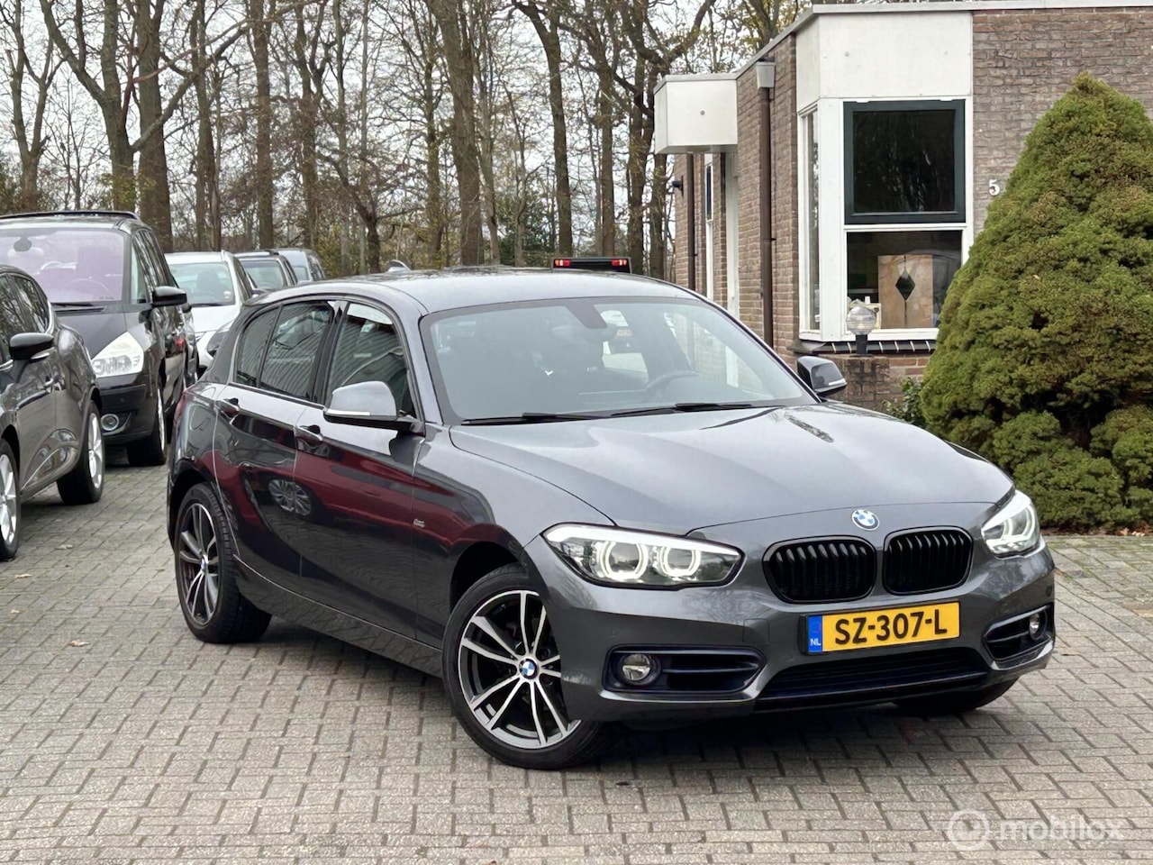 BMW 1-serie - 118d Edition Sport Line Shadow Executive 118d Edition Sport Line Shadow Executive - AutoWereld.nl