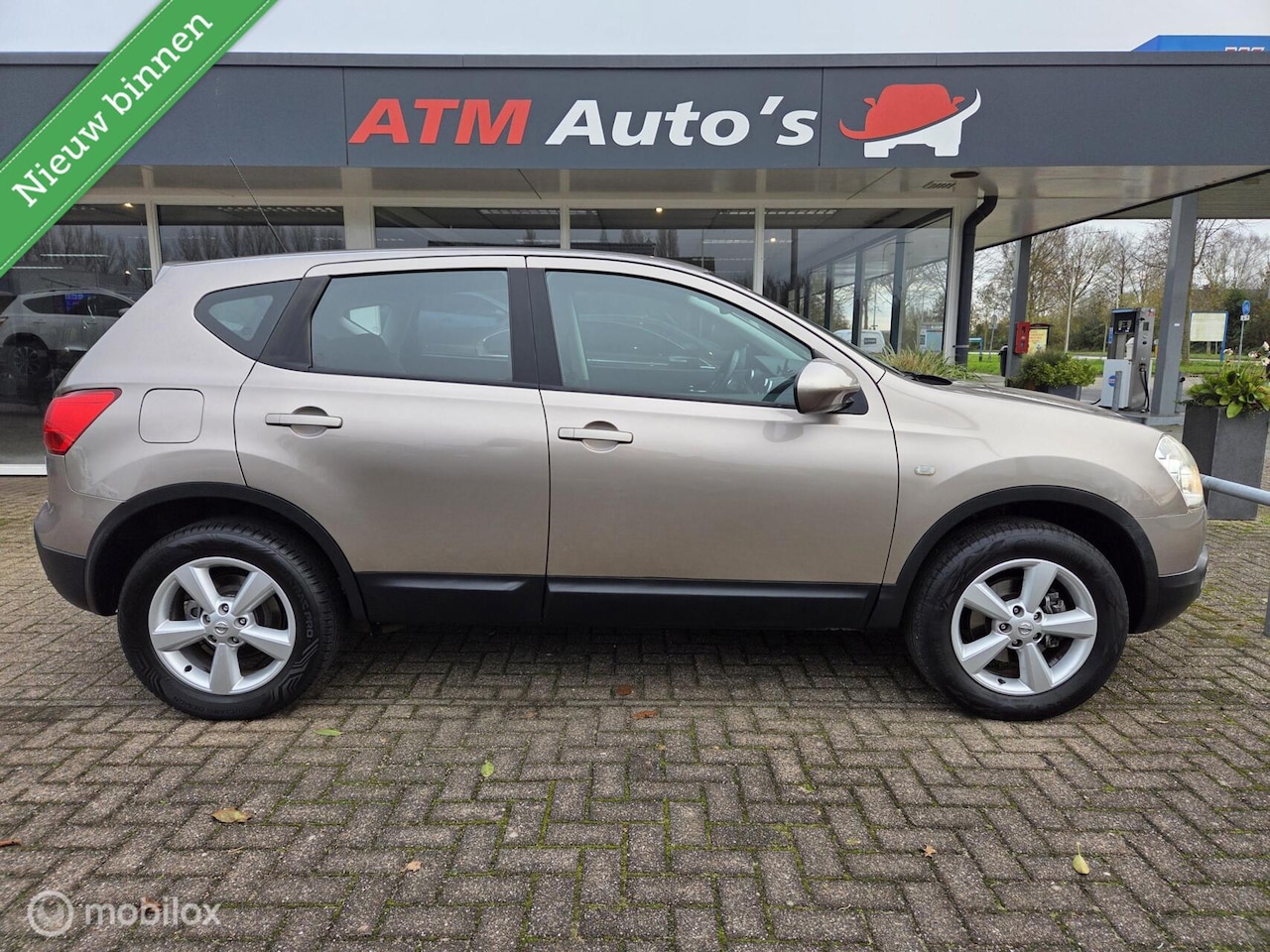 Nissan Qashqai - 2.0Acenta Automaat Airco PDC Cruise Trekhaak - AutoWereld.nl
