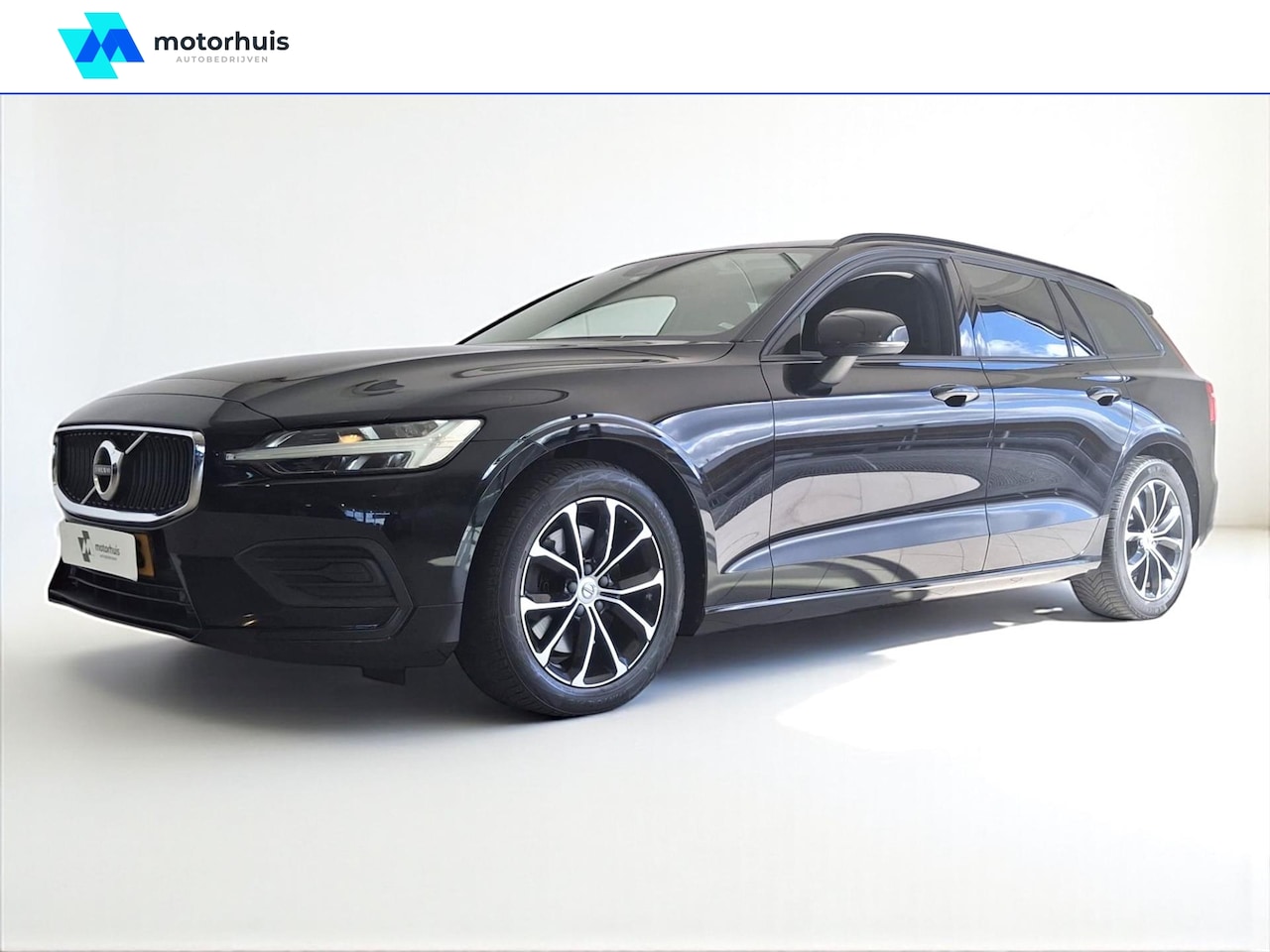 Volvo V60 - B3 163pk Mild Hybrid Momentum AUTOMAAT NAVI LED WINTERPACk - AutoWereld.nl