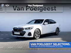 BMW 5-serie - Sedan 550e xDrive | Selections | M Sport | Driving Assistant Professional | stuur verwarmd