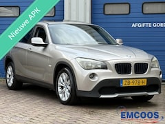 BMW X1 - sDrive18i * Airco * Panoramadak * PDC V+ A