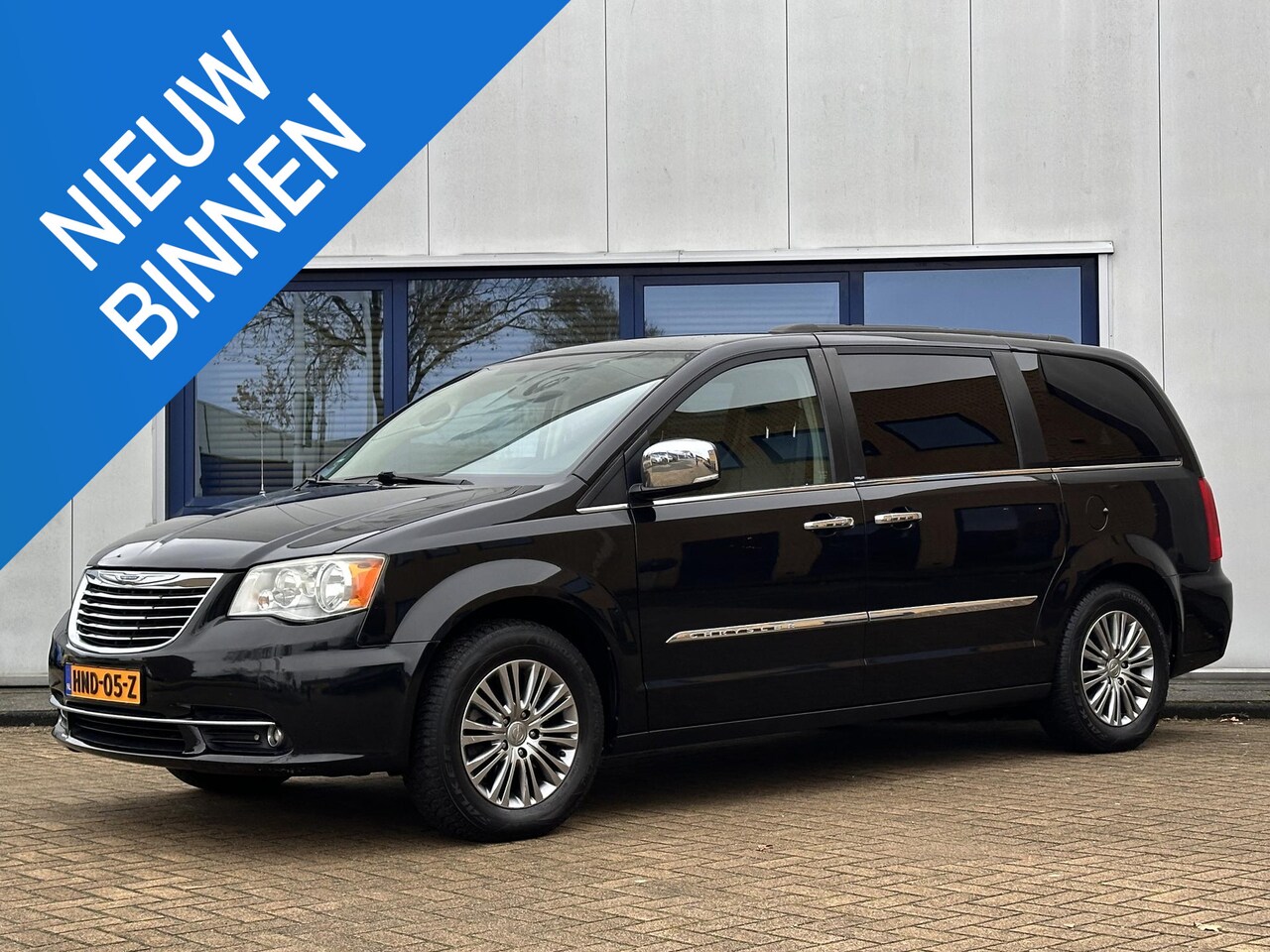 Chrysler Town and Country - 3.6 V6 STOW’N GO l Unieke conditie l - AutoWereld.nl