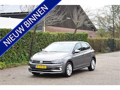 Volkswagen Polo - 96 PK TSI Nieuwstaat ECC PDC stoelverw. Navi Carplay Comfortline Business