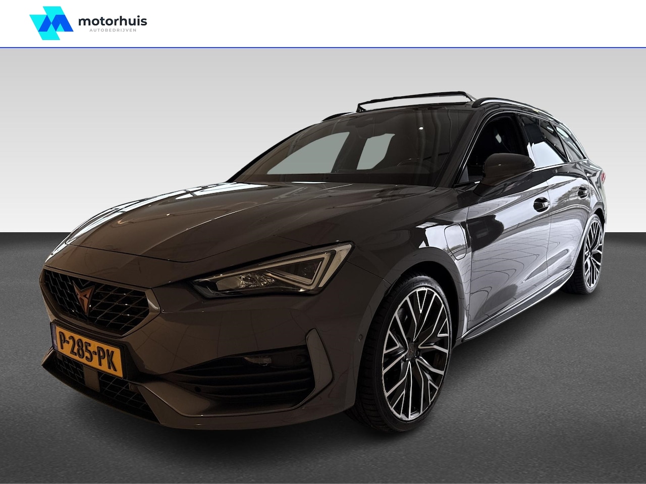 CUPRA Leon Sportstourer - 1.4 e-Hybrid 245PK PHEV PERFORMANCE PANO VIRTUAL NAVI WINTERPACK - AutoWereld.nl