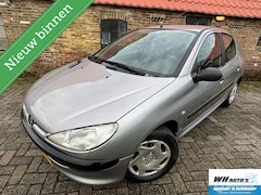 Peugeot 206 - 1.4 XT nieuwe apk