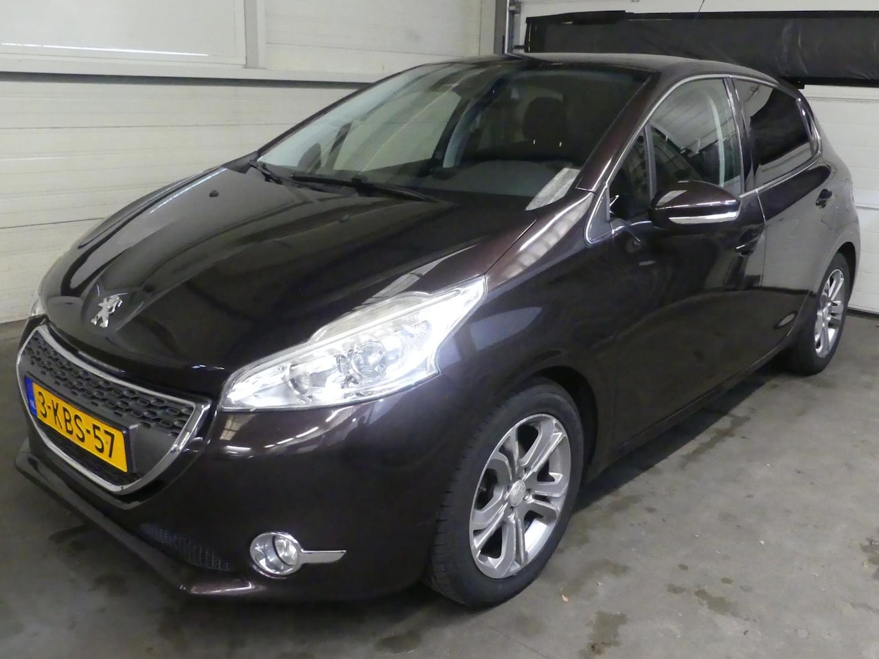 Peugeot 208 - 1.6 VTi Allure - Navigatie - Mooie auto! - Cruise Control - AutoWereld.nl
