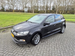 Volkswagen Polo - 1.0 First Edition CRUISE CONTROL/AIRCO/ALL-SEASON