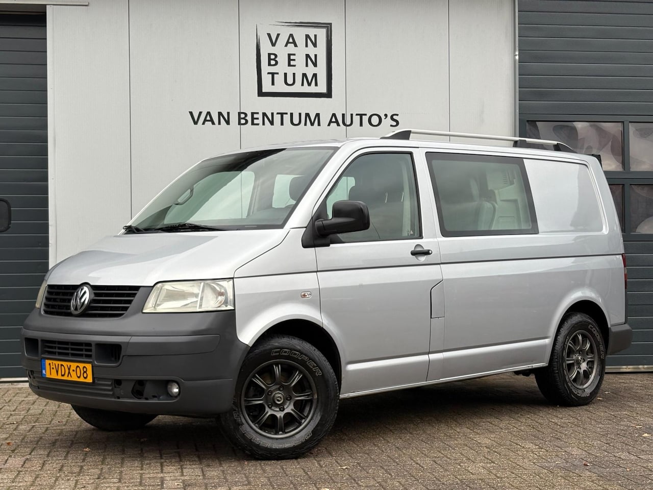Volkswagen Transporter - 2.5TDI 131pk 4x4 DC 5-pers. Airco - AutoWereld.nl