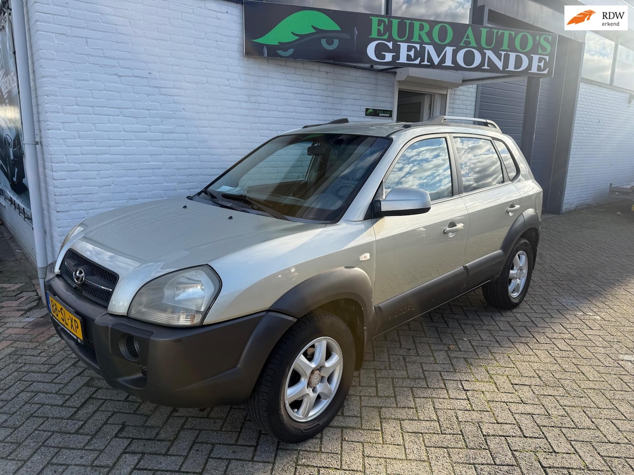 Hyundai Tucson - 2.0i Style CLIMA ELECTRA PAKKET DISTRIBUTIE RIEM NIEUW - AutoWereld.nl