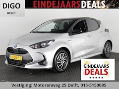 Toyota Yaris - 1.5 HYBRID BI-TONE SILVERLINE AUTOMAAT CLOUD NAVI APPLE & ANDROID.CAMERA.GARANTIE TOT 2031