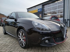 Alfa Romeo Giulietta - 1.4 Turbo MultiAir Imola - Schuifdak - Navigatie - Pdc
